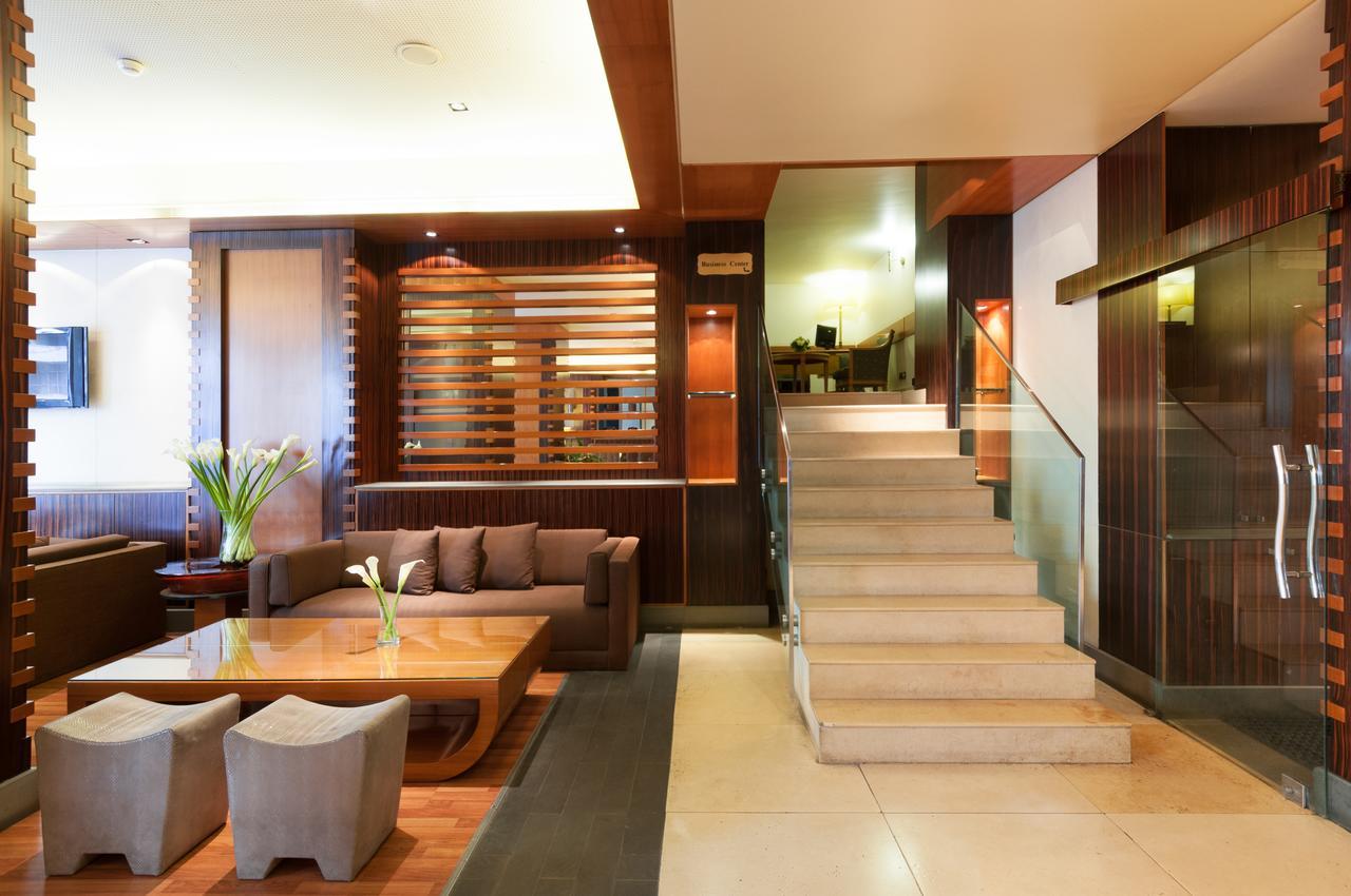 Le Commodore Hotel Beirut Exterior photo