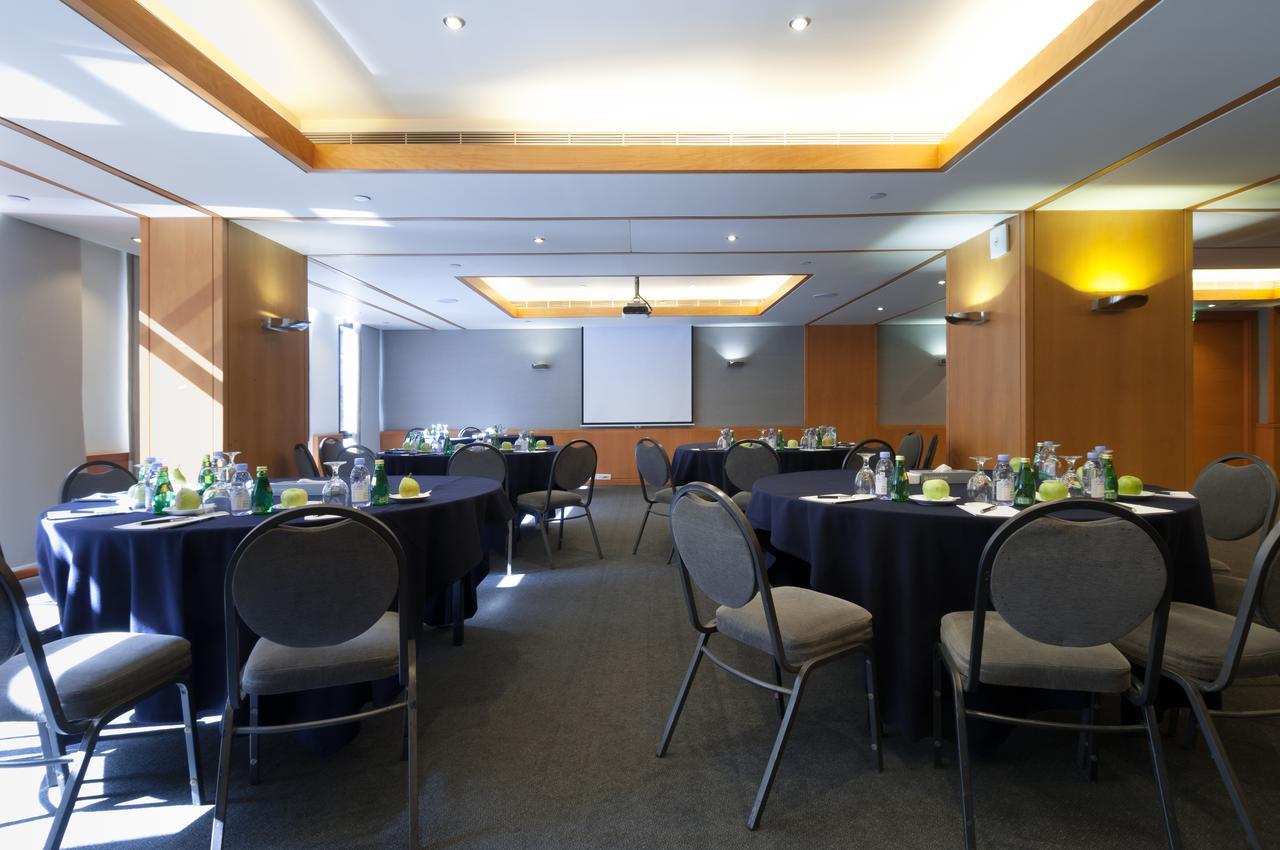 Le Commodore Hotel Beirut Exterior photo